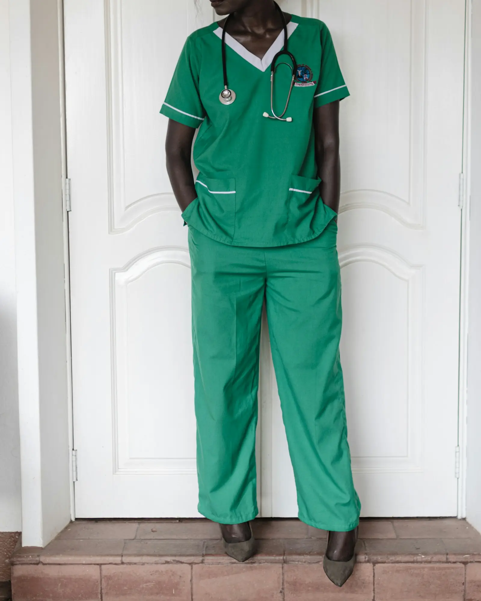 Nadia — Médecin